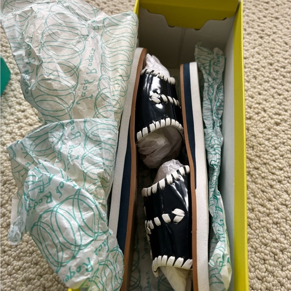 NWT and box. Jack Rodger’s sanibel slides. Navy size 7 - Picture 6 of 7